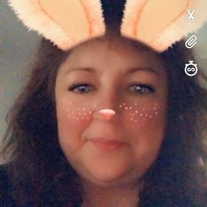 Meet your Posher, Holly